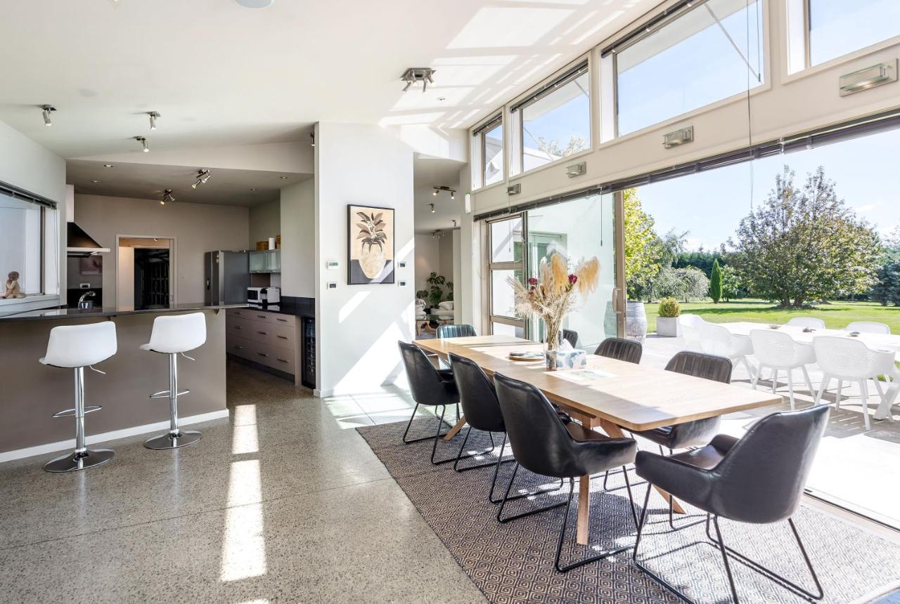 Paradise On Campbell Martinborough Extérieur photo