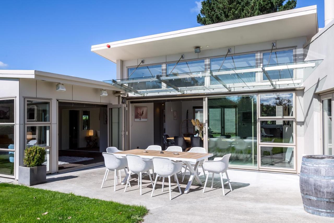 Paradise On Campbell Martinborough Extérieur photo