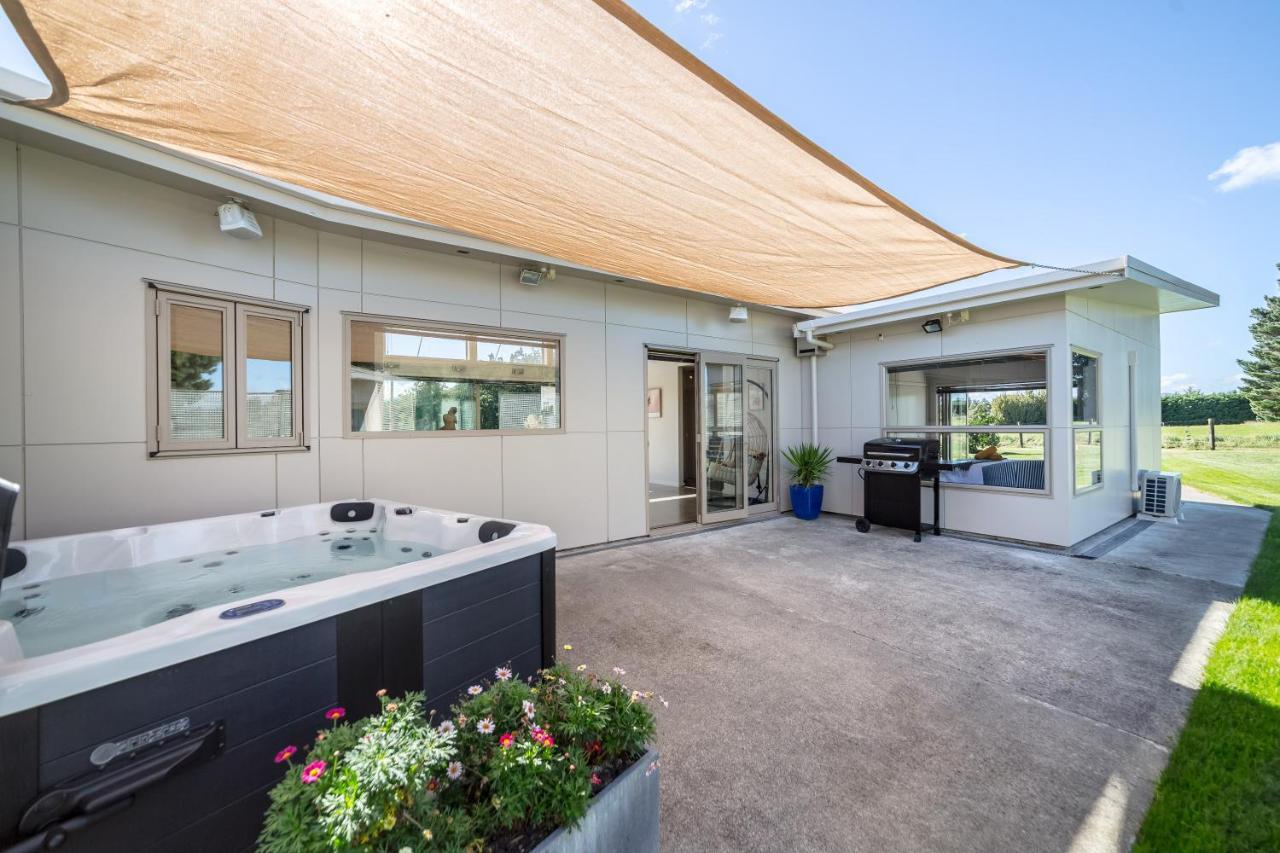 Paradise On Campbell Martinborough Extérieur photo